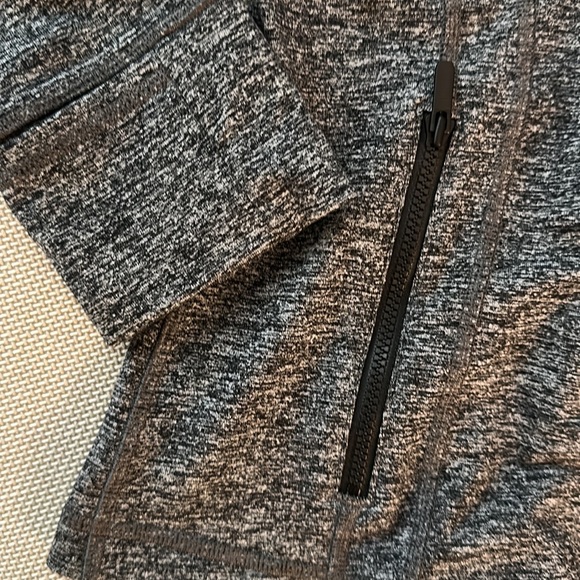 Lululemon Define Jacket - Picture 2 of 4